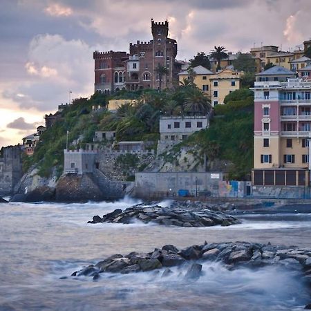 Pisi Home, 2 Min Dalla Spiaggia E Dall' Ospedale Gaslini Genoa Bagian luar foto