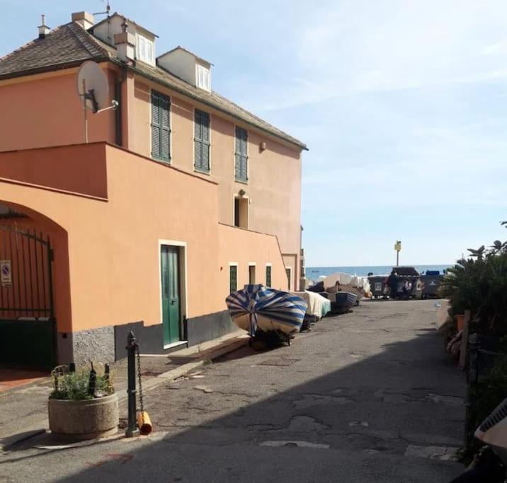 Pisi Home, 2 Min Dalla Spiaggia E Dall' Ospedale Gaslini Genoa Bagian luar foto