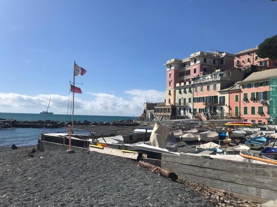 Pisi Home, 2 Min Dalla Spiaggia E Dall' Ospedale Gaslini Genoa Bagian luar foto