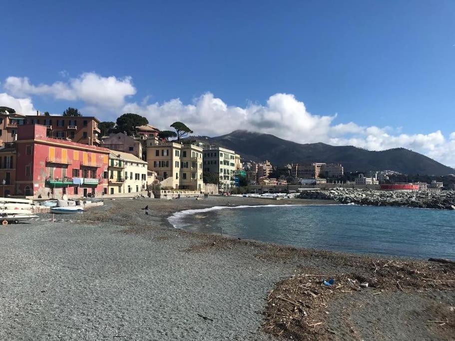 Pisi Home, 2 Min Dalla Spiaggia E Dall' Ospedale Gaslini Genoa Bagian luar foto